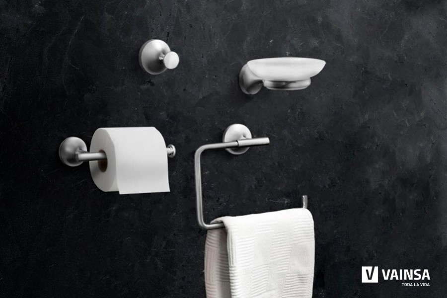Sigue estos pasos y aprende cómo colocar tus accesorios de baño
